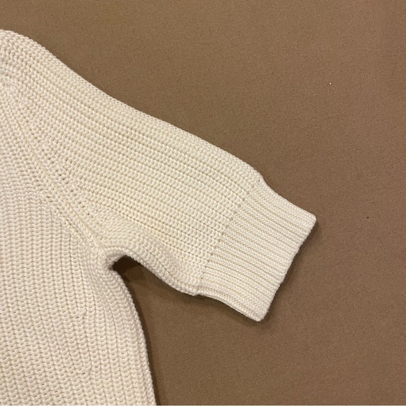 Talbots Short Sleeve Sweater With Button Detail on Shoulder New W Tag Size MP - Picture 3 of 9